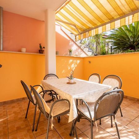 Lola 2 Daire Rovinj Dış mekan fotoğraf