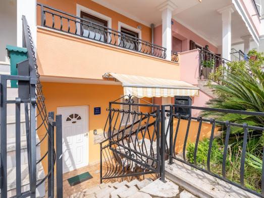 Lola 2 Daire Rovinj Dış mekan fotoğraf